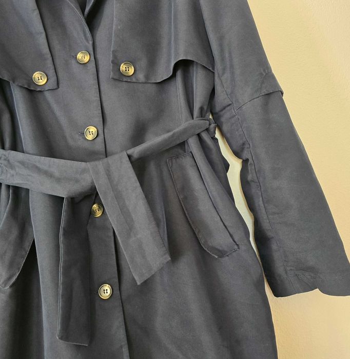 Płaszcz trencz modstöm skandynawska marka