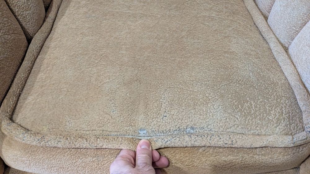 Віддам безкоштовно крісло