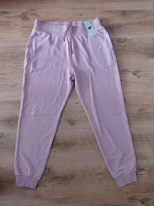 Spodnie dresowe 4F damskie