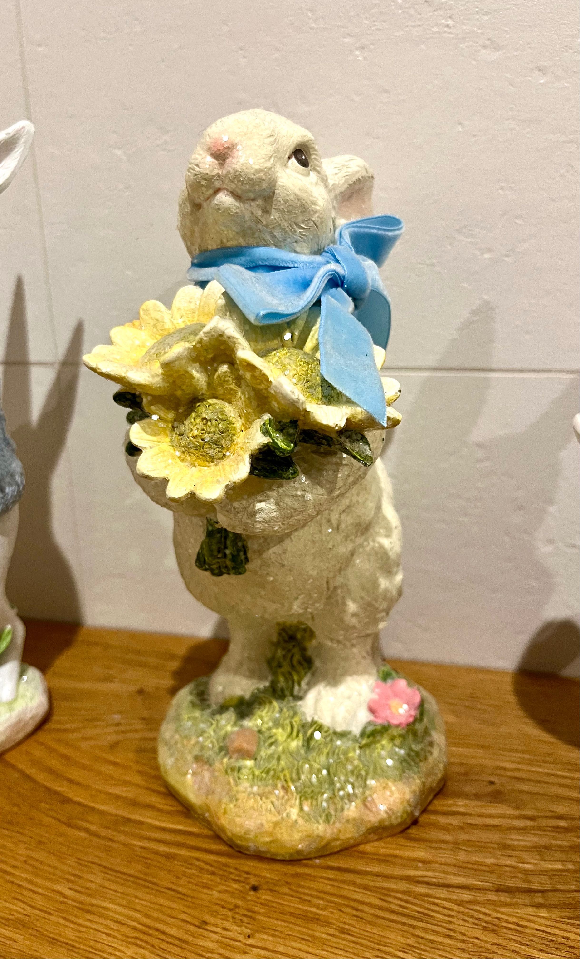 Zajac krolik kroliczek zajaczek 4 figurki ceramiczne wielkanoc