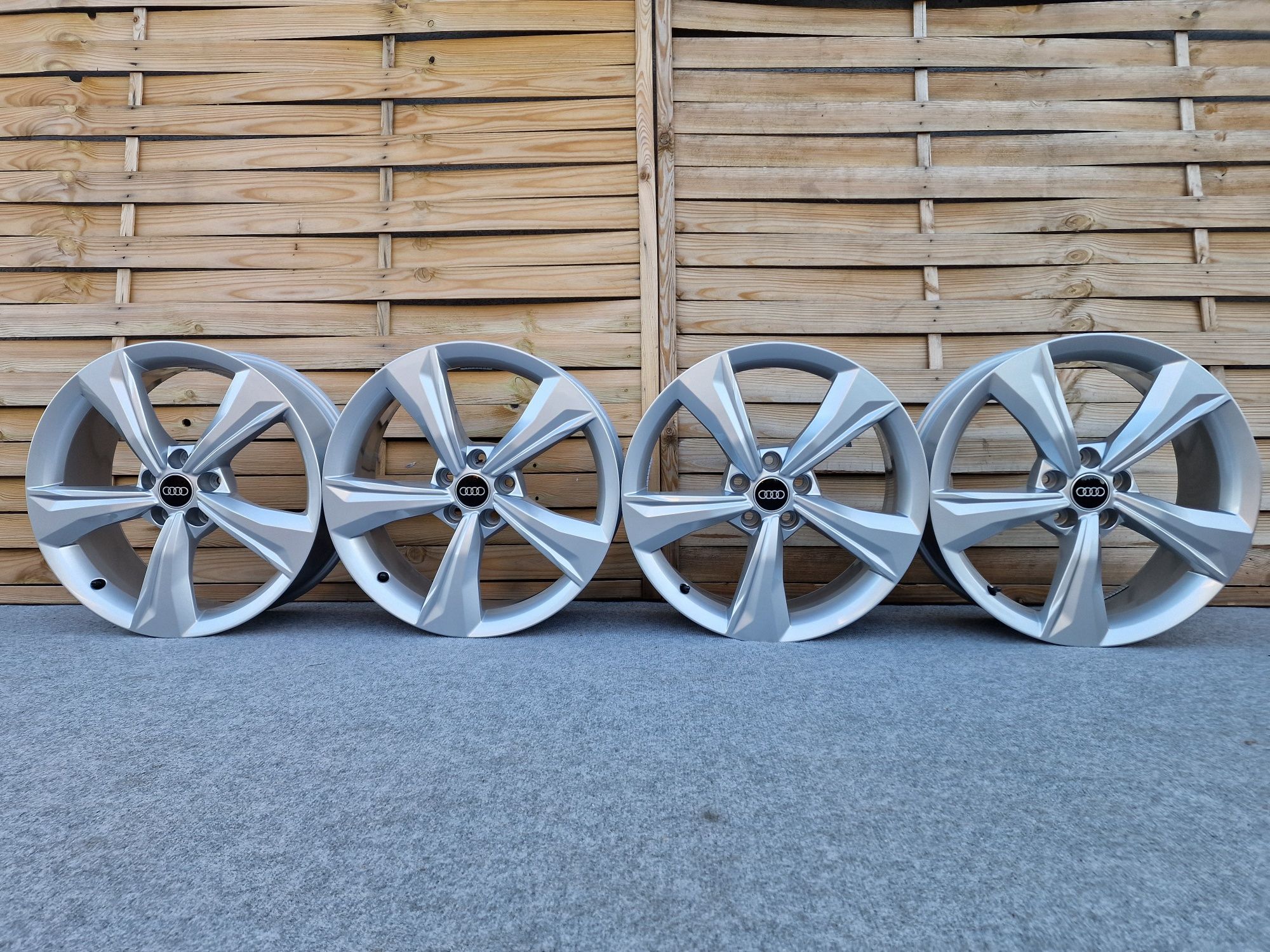 Felgi Aluminiowe 19' 5x112 AUDI A3 A4 A6 A5 A6 A7 A8 Q2 Q3 Q4 Q5