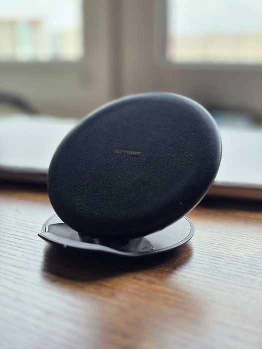 Бездротова зарядка Samsung EP-PG950