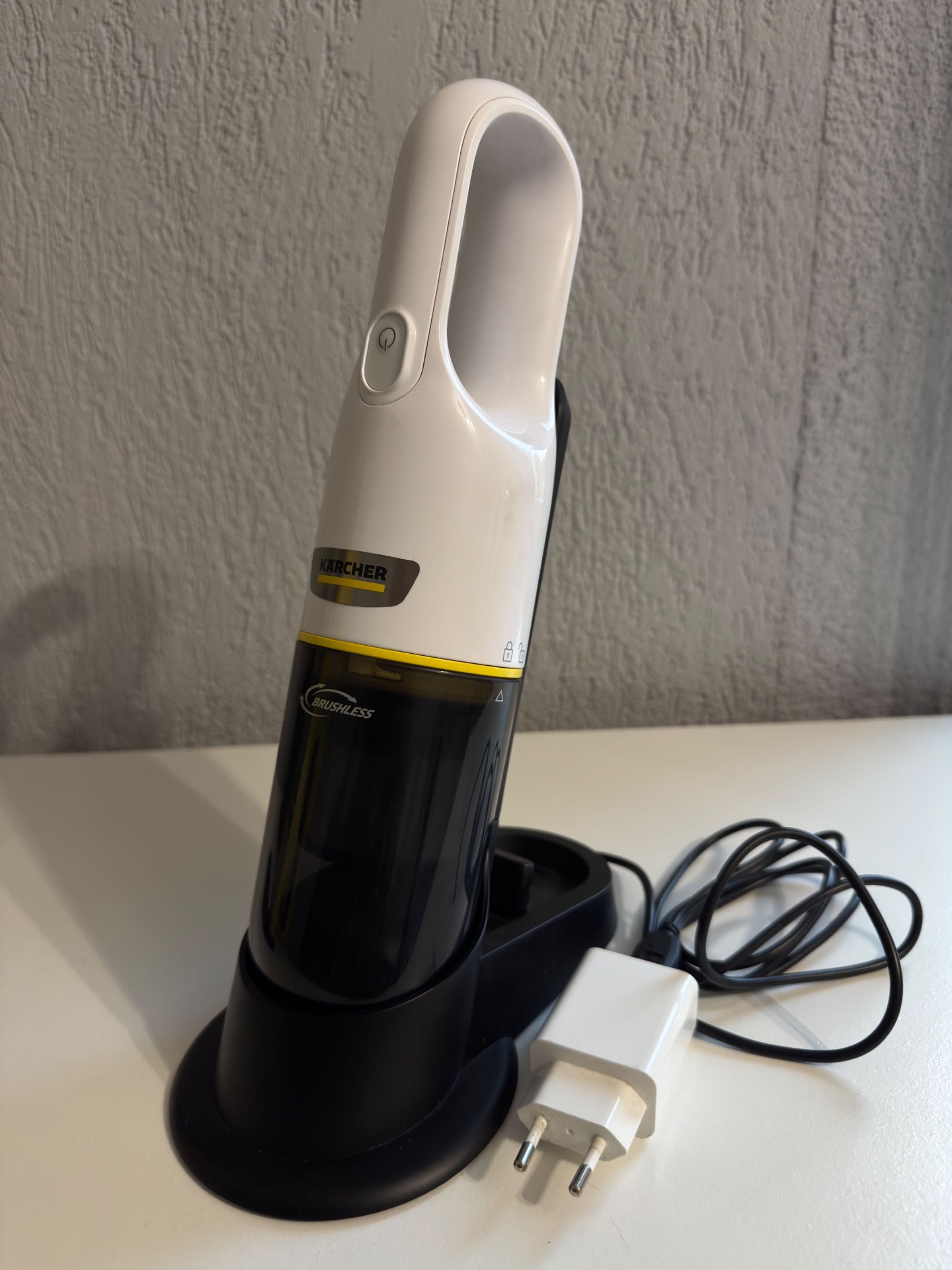 Odkurzacz ręczny KARCHER CVH 3