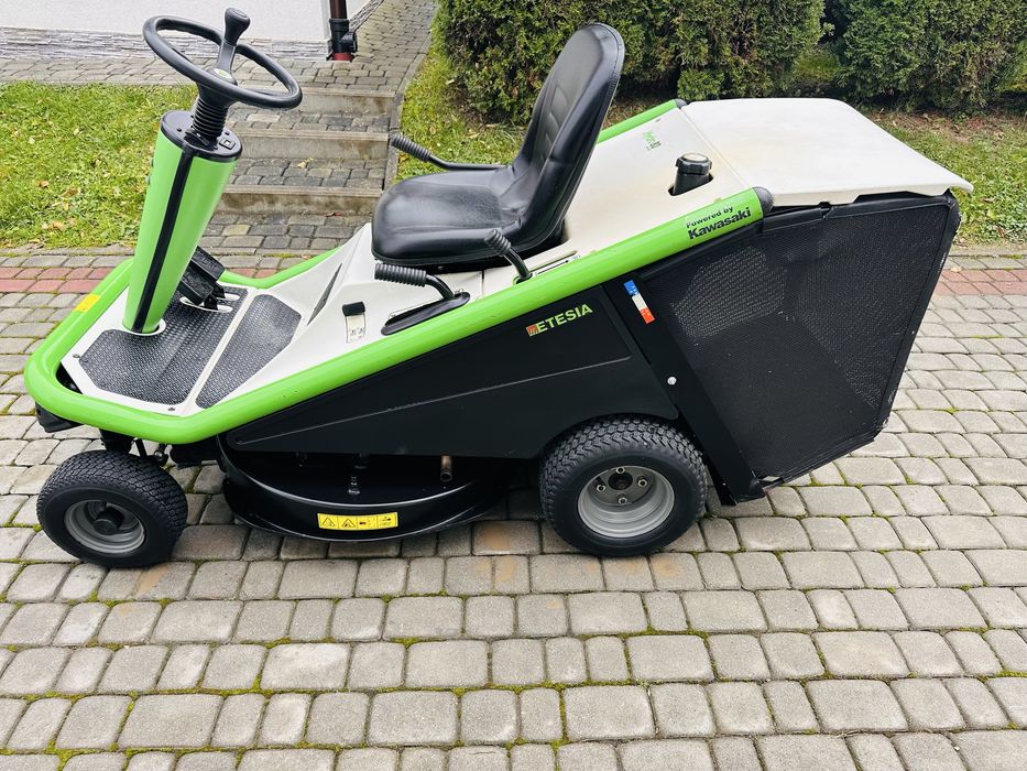Traktorek kosiarka Etesia Bahia Kawasaki V2 pompa oleju hydro Piękna