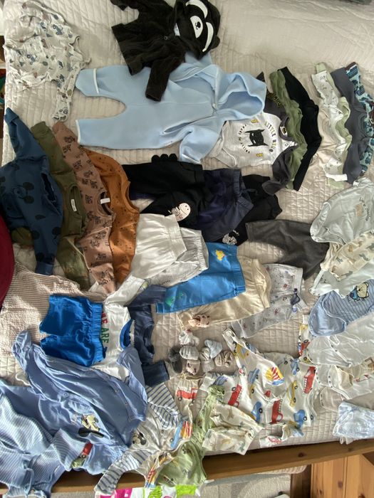 Zestaw ubranek dla niemowlaka 68