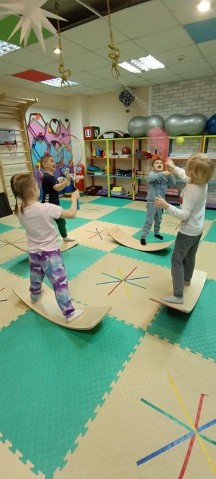 Нейрофітнес для дітей на Рокербордах нейропсихолог Позняки