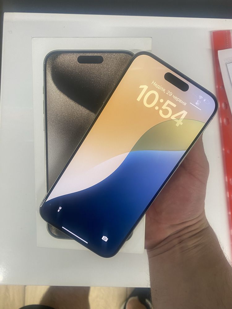Iphone 15 pro max 256 natural