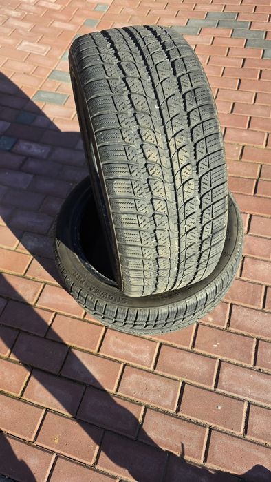 Opony SUNNY 235/45/18