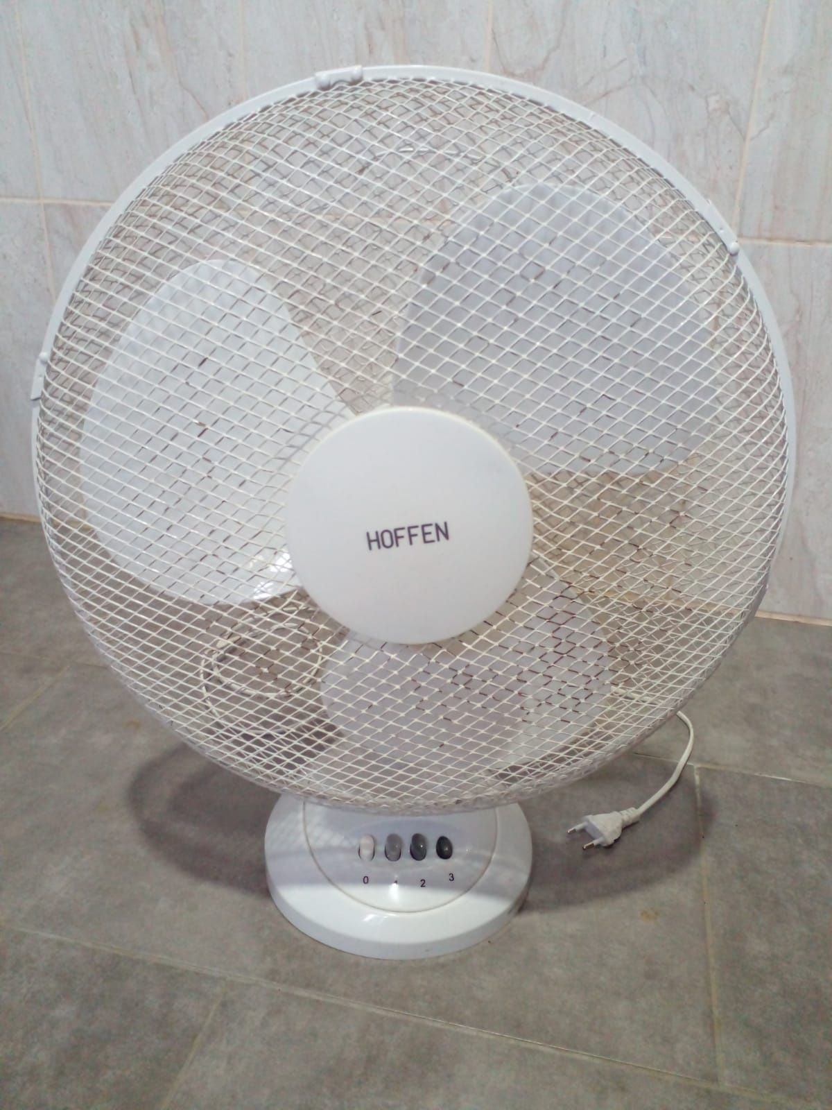 2 aquecedores/Esquentador, 1 ventoinha/ventilador