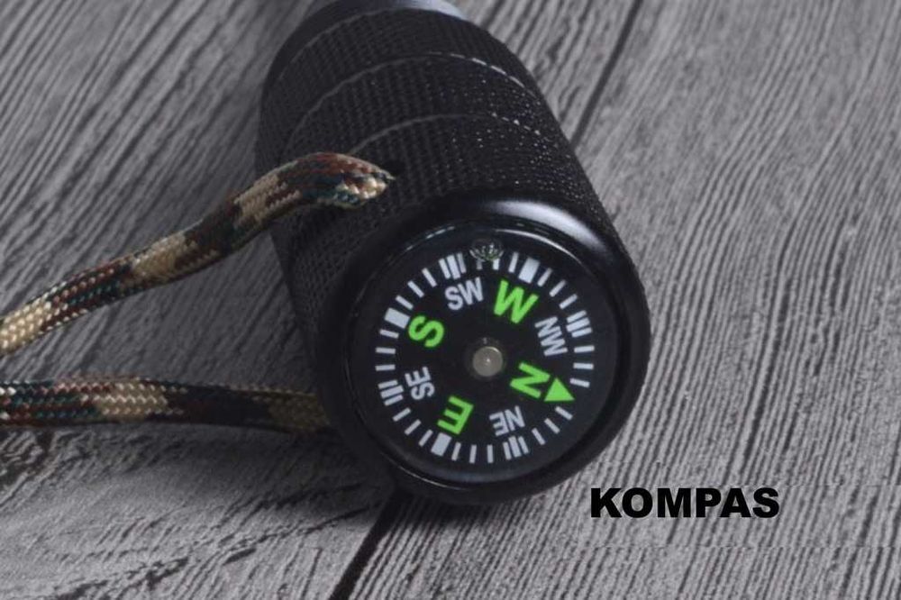 Siekiera Topór Toporek Nóż Maczeta Krzesiwo Kompas Piła