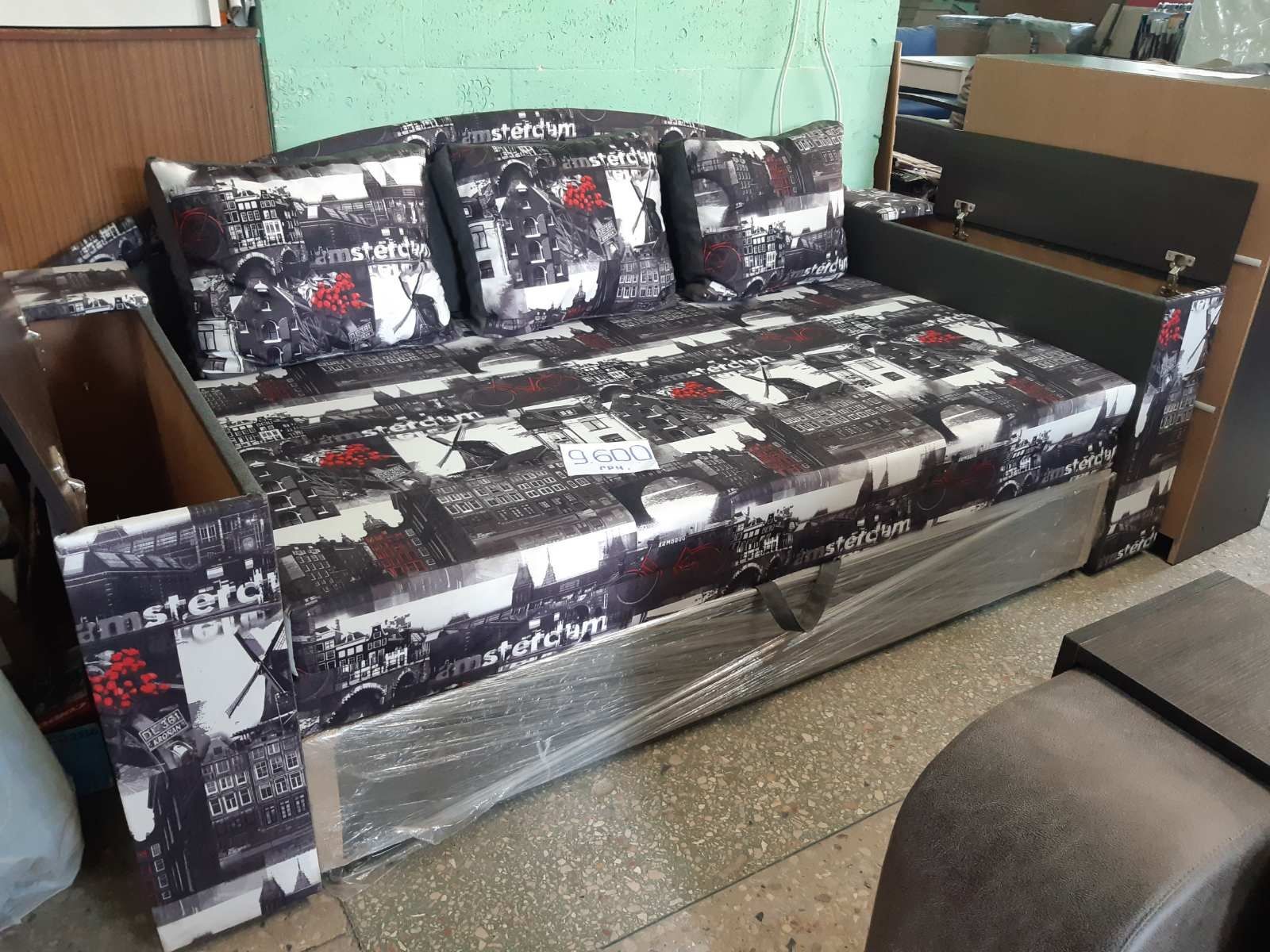 Мебель,диван,шкаф,кровать от производит на пр.победы 4,за АТБ 11 мкр-н