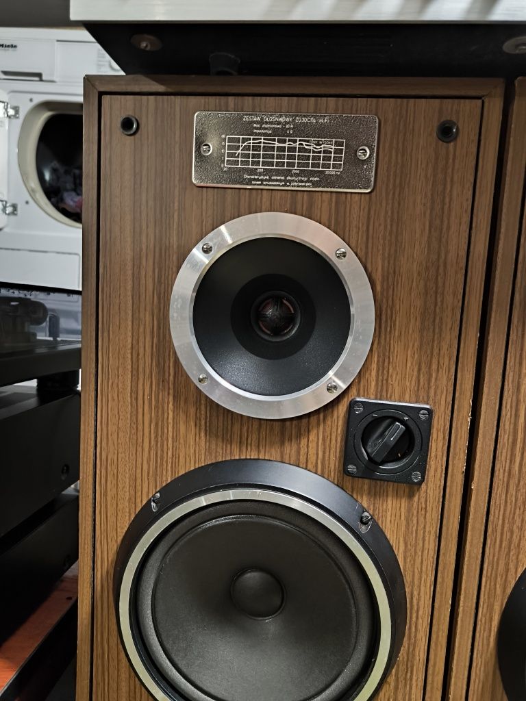 Merkury amplituner stereo wraz z kolumnami Zg 30C 114