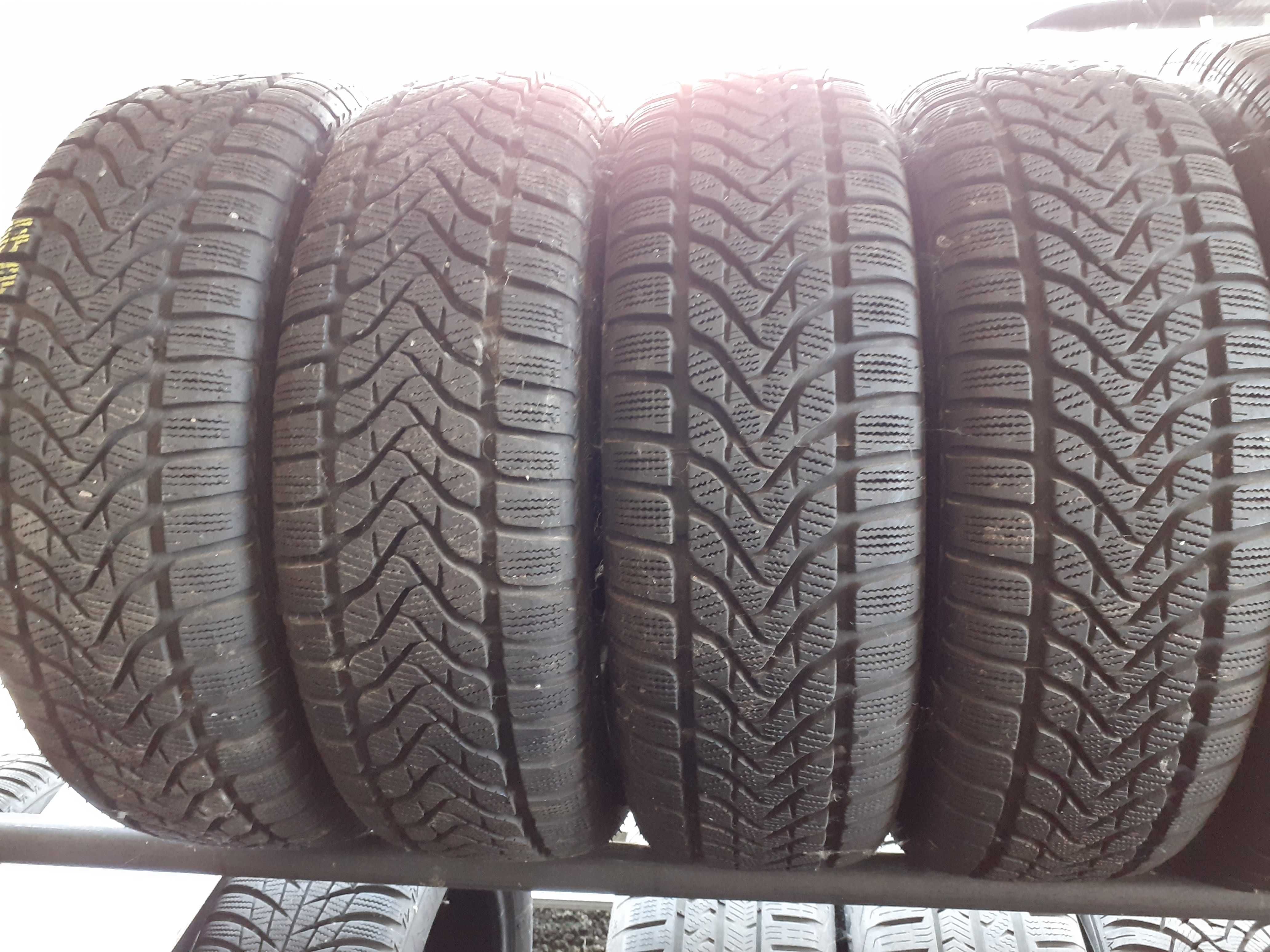 Komplet opon Lassa Snoways 3 175/70 R13 82T Nr.437