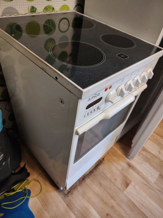 Piec z płytą ceramiczną