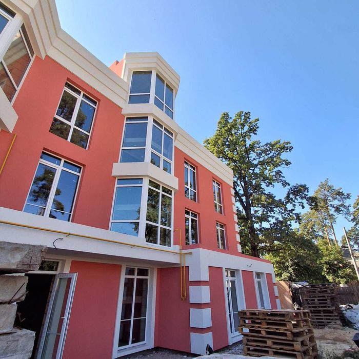 Продаж приміщення 11 кв м в центрі міста Бучі