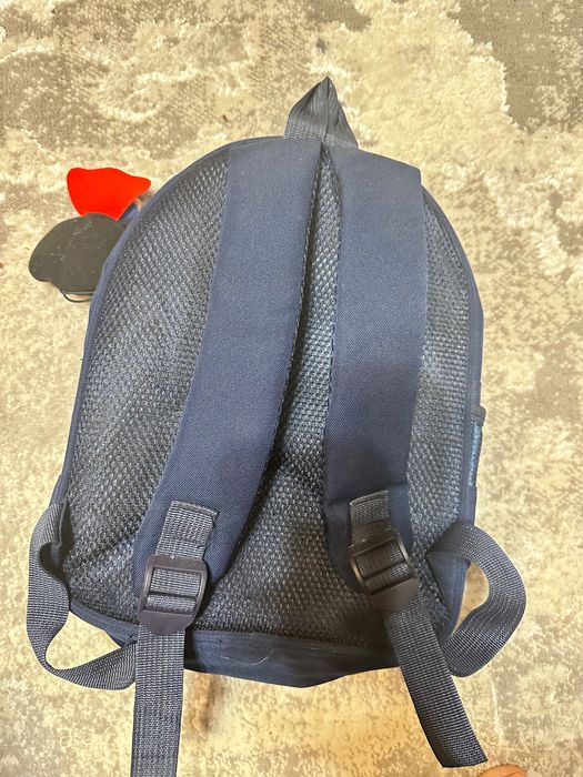 Рюкзак детский.состояние нового.