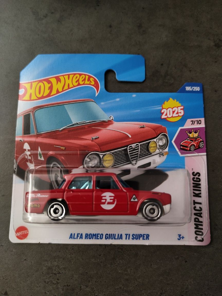 Alfa Romeo Giulia TI Super Compact Kings Momo Hot Wheels 2025