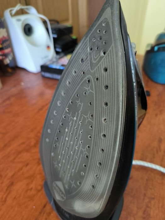 Парова праска Tefal ULTIMATE ANTI-CALC FV9785