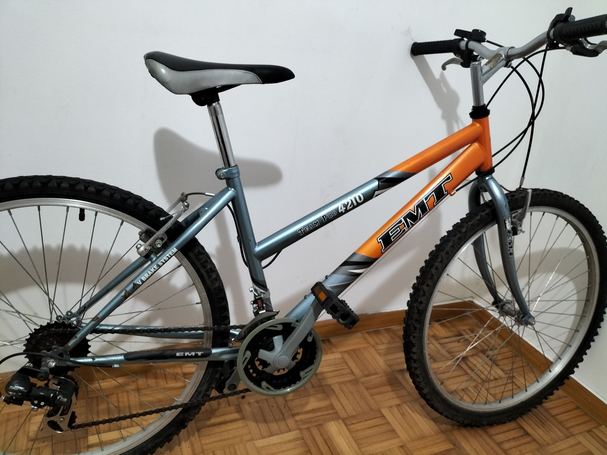 Tem pro 4210 ciclismo usada boa