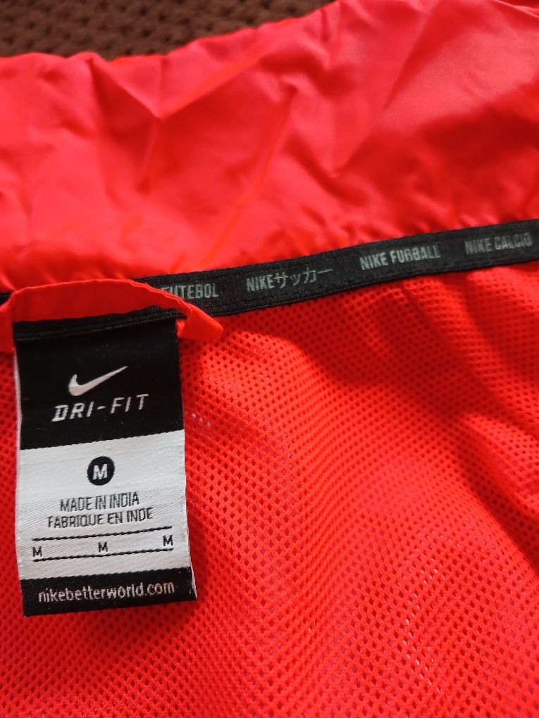 Куртка вітровка Nike чоловіча