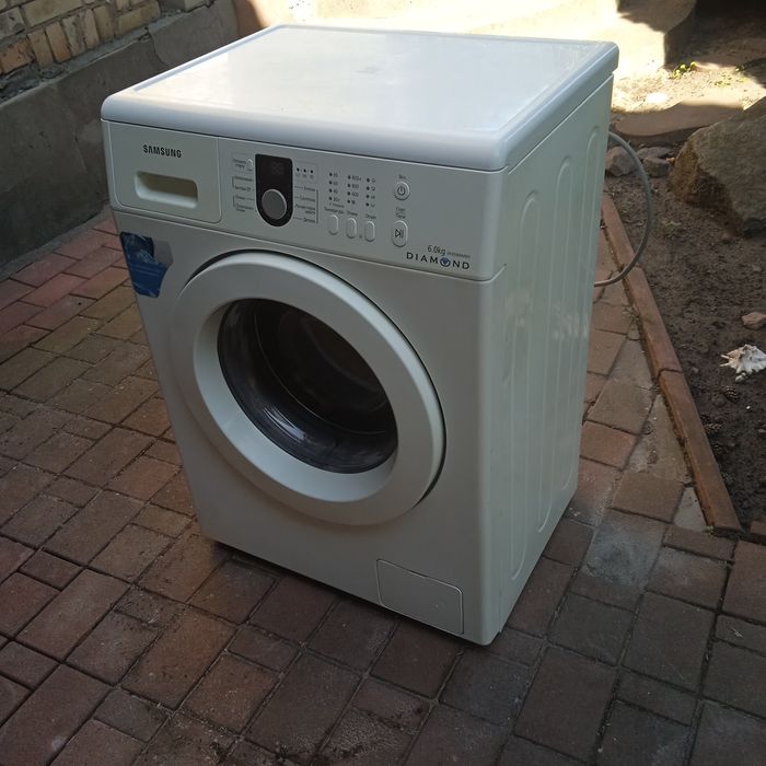 Пральна машинка Samsung 6кг WF8098NMW9