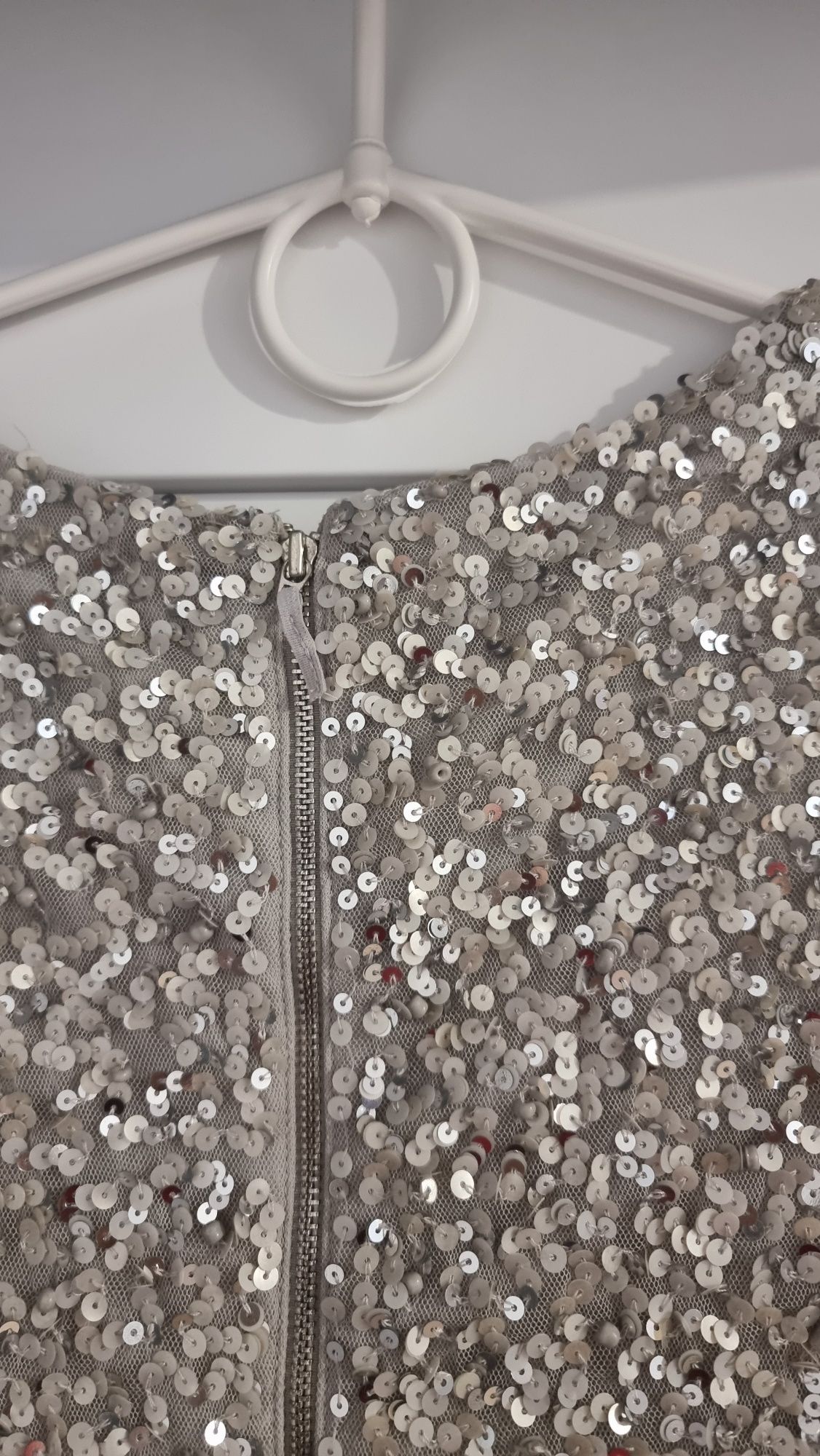 Maya r. 34 deluxe sukienka srebrna z topem asos