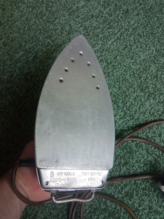 Утюг электрический 1983г