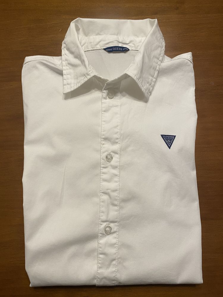 Camisa Guess em otimo estado