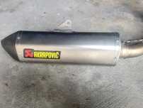 Escape vstrom 650 xt akrapovic