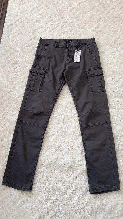 Spodnie męskie Reserved 32