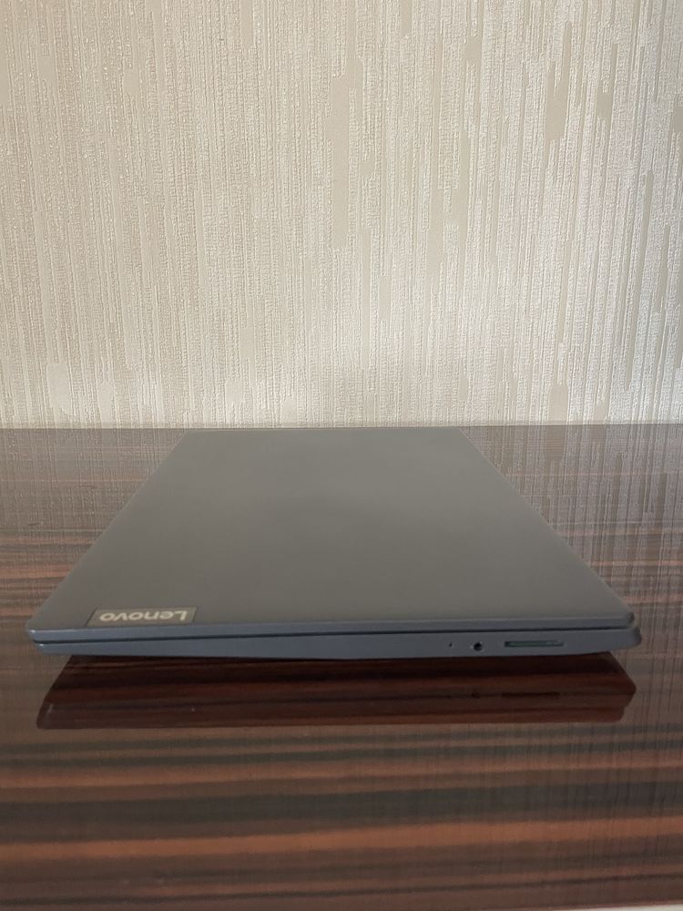 Ігровий ноутбук Lenovo V15-ADA Ryzen 5 12GB DDR4 256GB SSD Win11