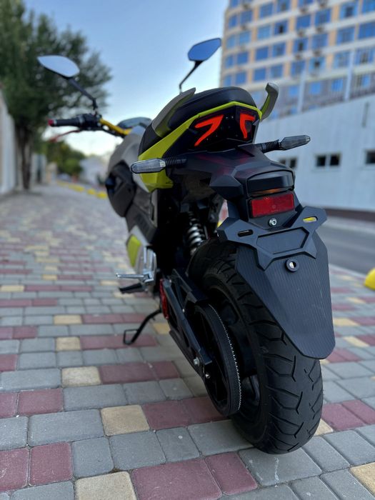 Электромотоцикл электроскутер Like.Bike G6