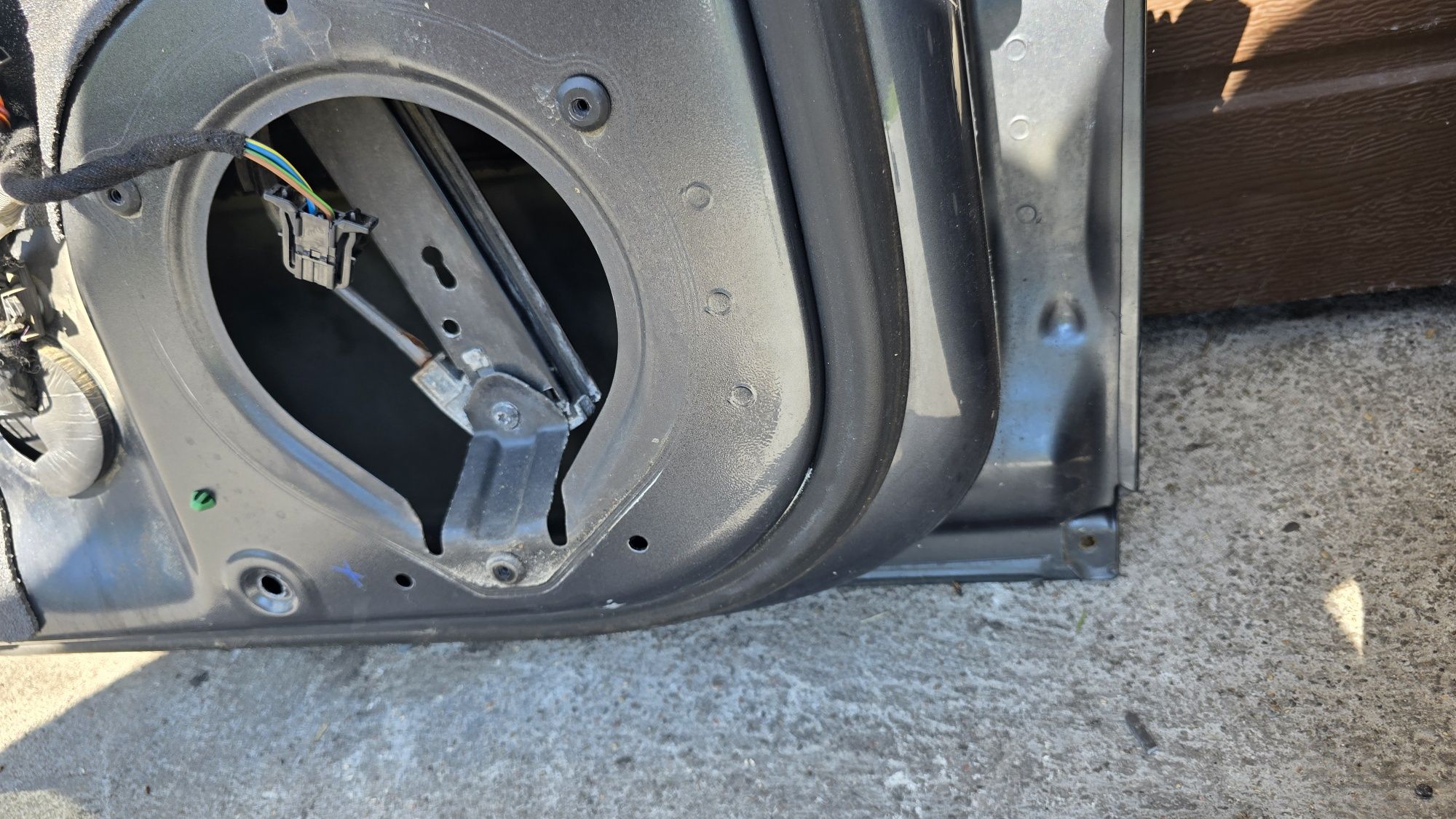 Drzwi lewy przód Audi A4 B7 LX7Z