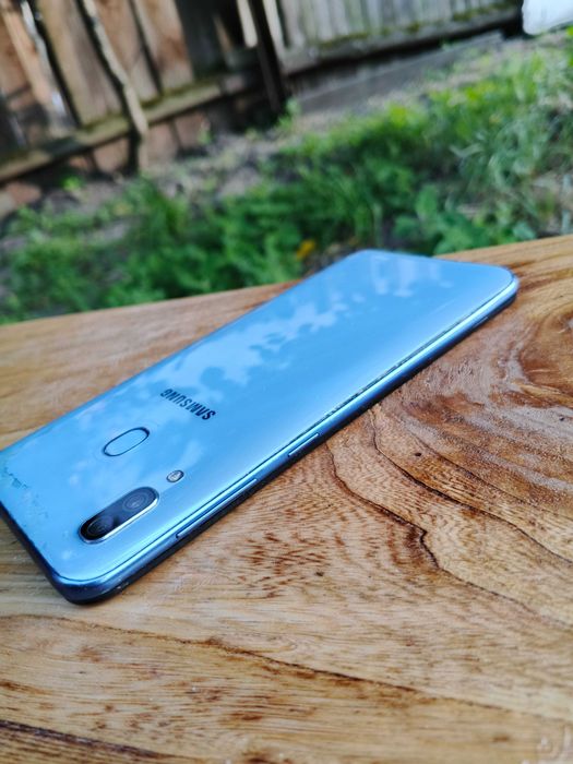 Samsung galaxy a30 3/32