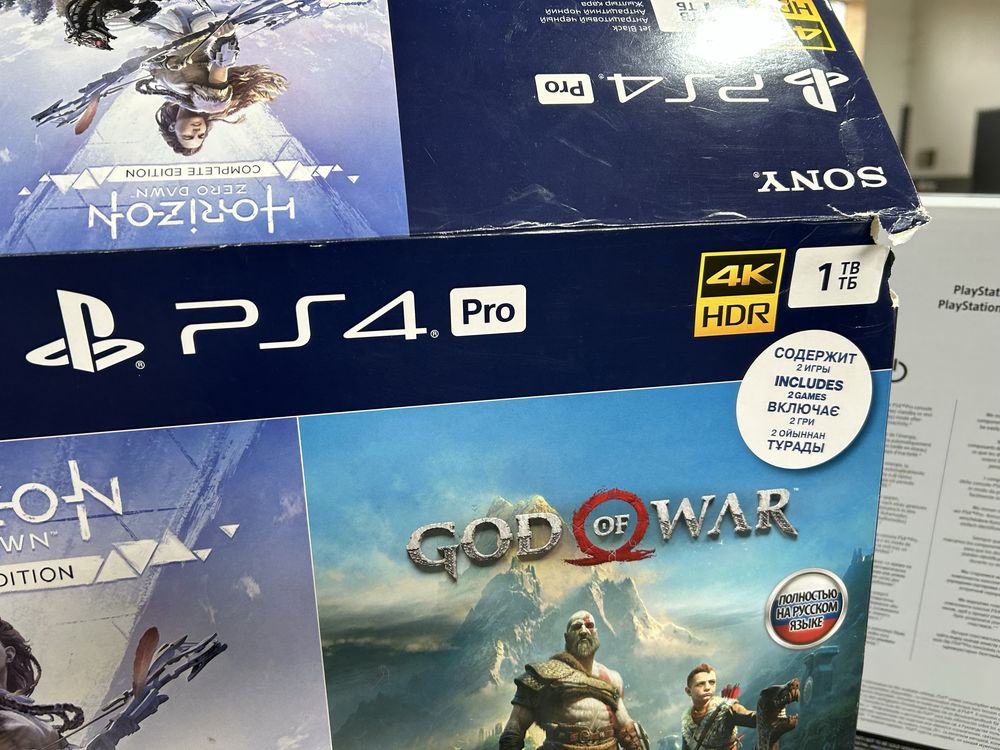 Ігрова приставка SONY Play Station 4 PRO 1Т