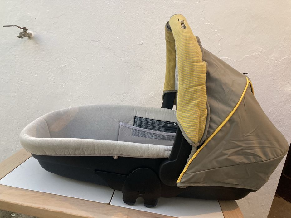 Cadeira bebe (ovo) + Alcofa Bebe Confort Streety