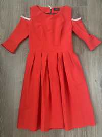 Святкова  червона сукня
