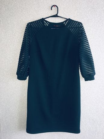 Сукня темно-зеленого кольору