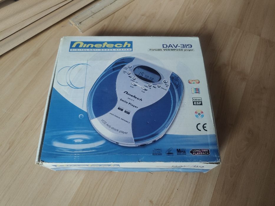 Discman z wyposażeniem