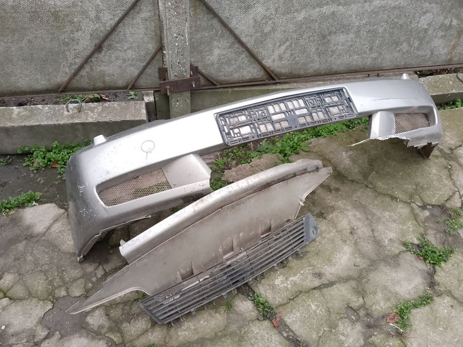 Продам бампер OPEL