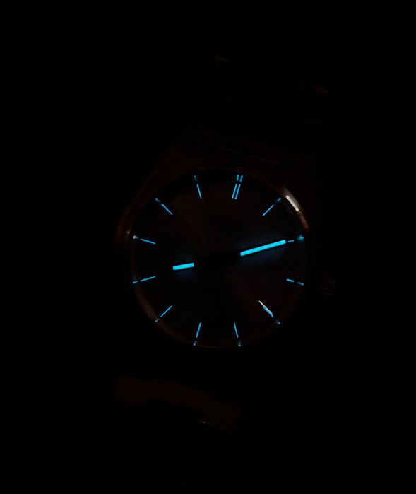 Tissot prx noszony kilkakrotnie Przechowywany w pudełku na zegarki