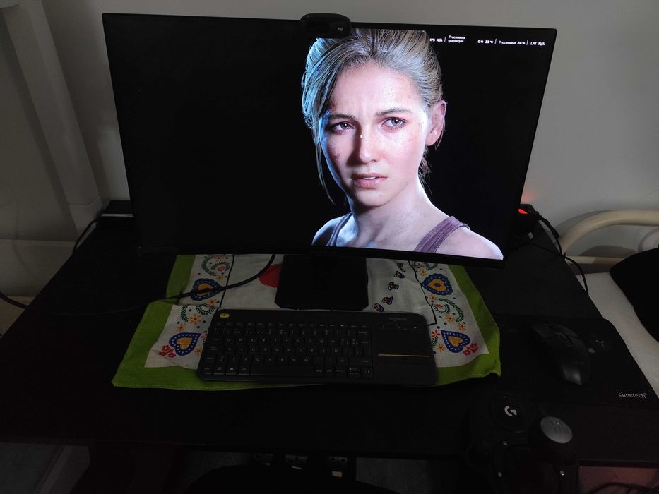 Moniteur incurvé Gigabyte GS27FC — 27" — 144Hz — FHD — parfait état