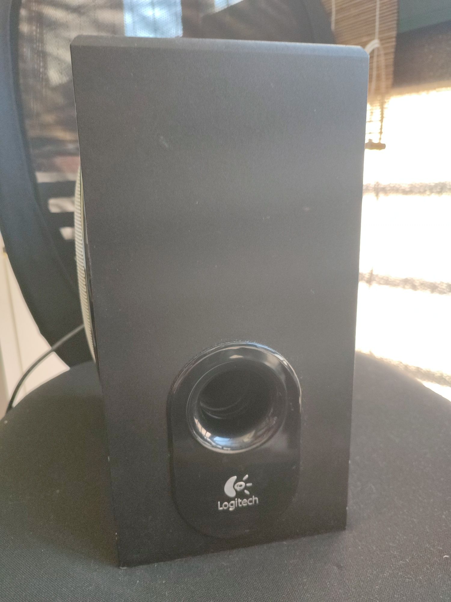 Colunas Logitech 5.1 X530