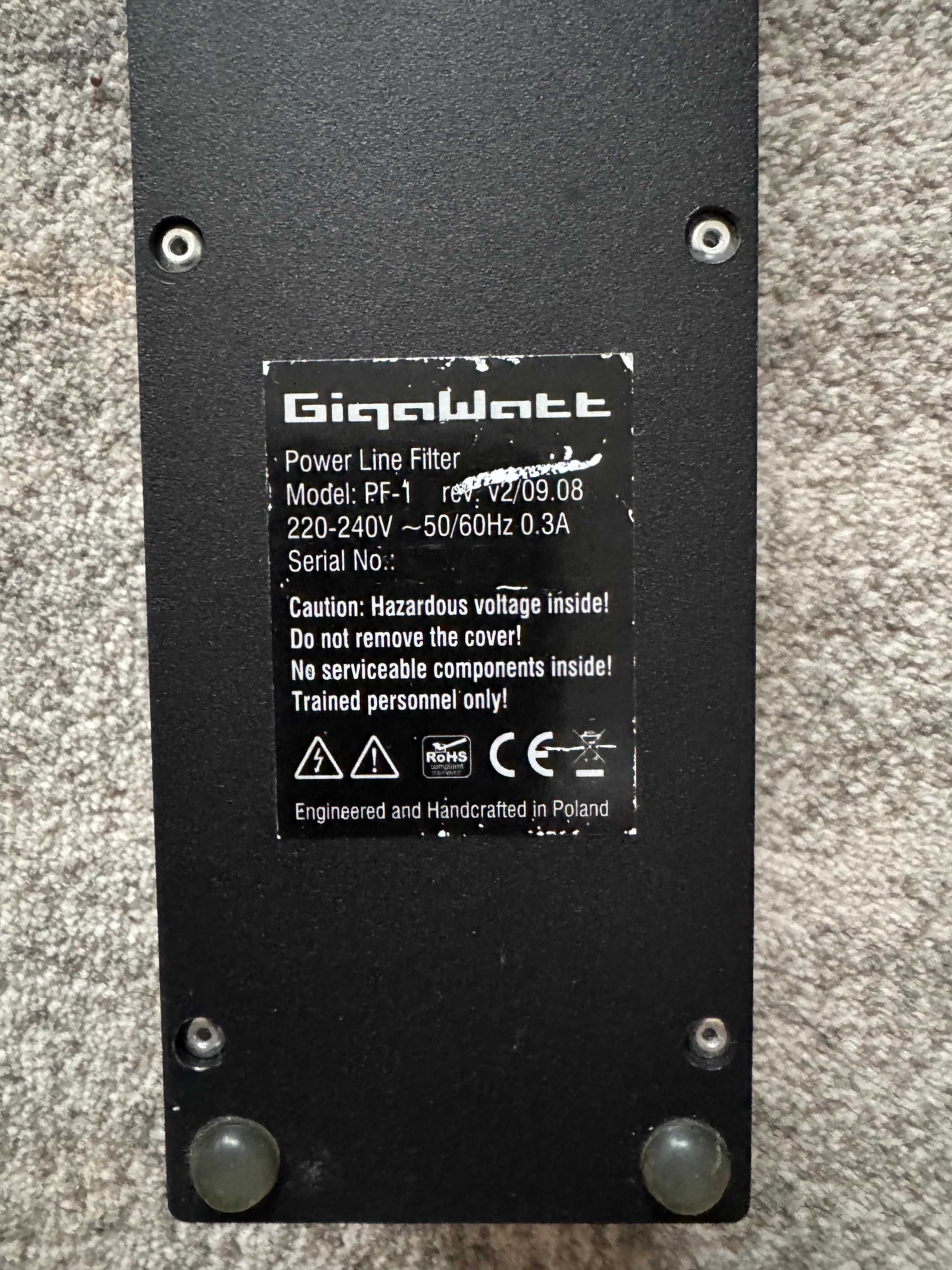 Gigawatt PF-1  Listwa zasilająca