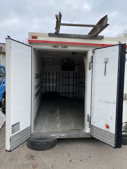 Продам ізотермічну будку, рефрежератор фургон