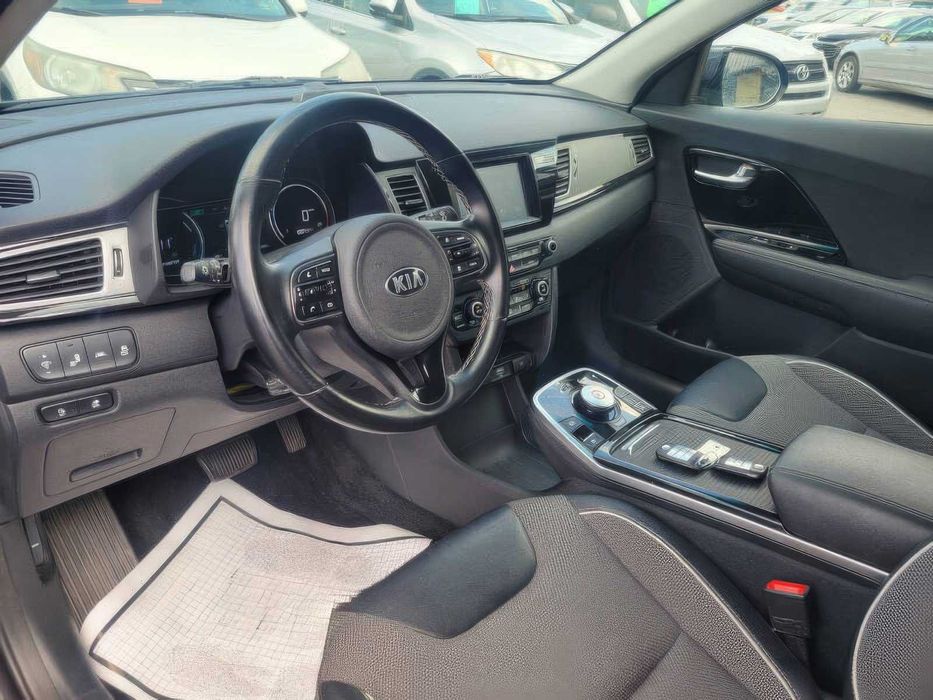Kia Niro EV EX      2019