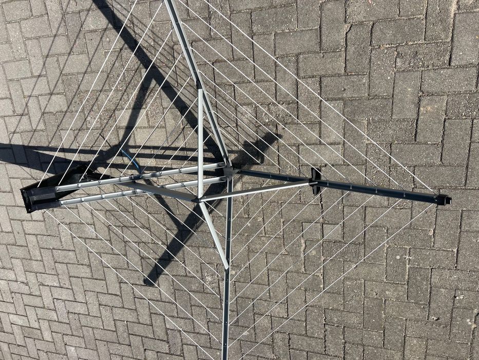 Brabantia WallFix 24m – suszarka ścienna składana