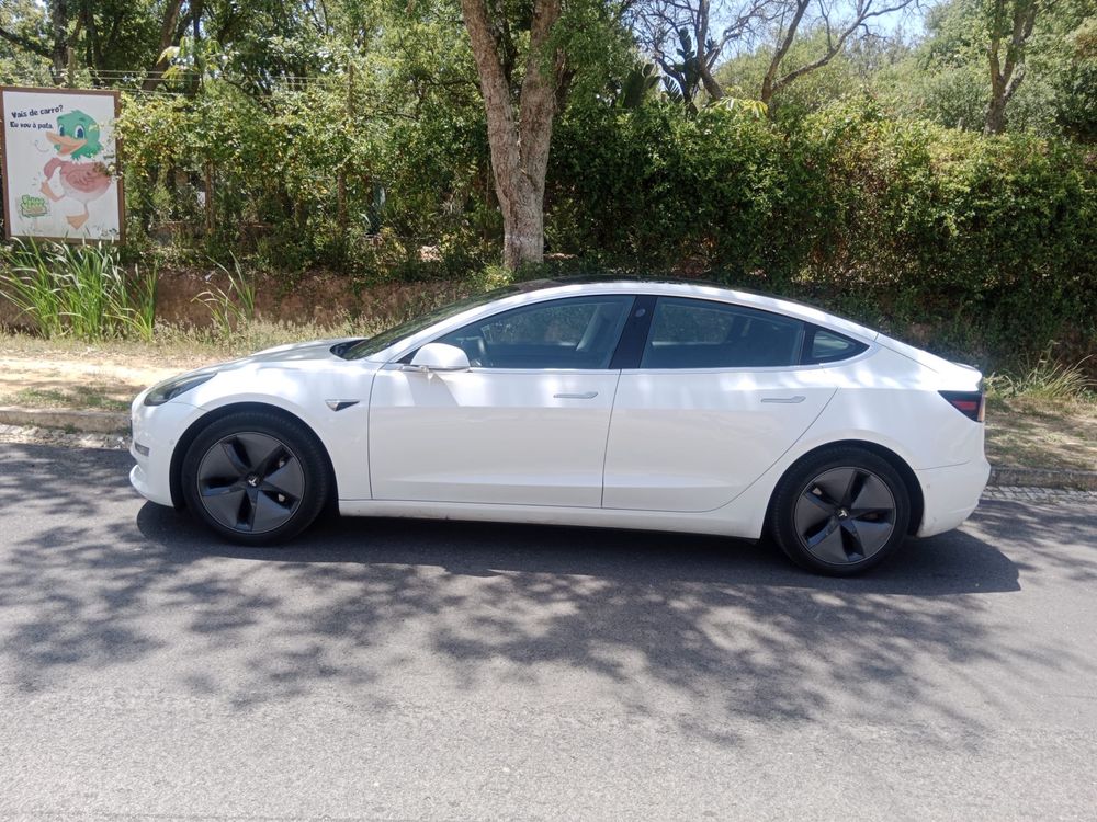 Tesla Model 3 Long Range