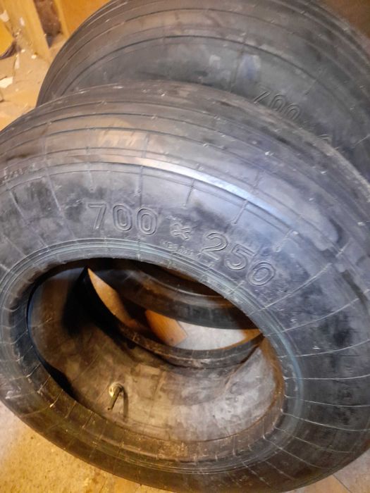 opona 700x250 lotnicza wózka sadowniczego 700-250 samolotu nowa