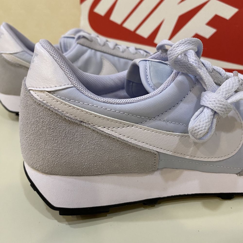 Nike.  Жіночі  кросівки.  Оригінал. Розмір 40.